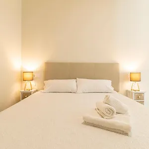 https://top-jerez-albarizuela-center-suite.es-andalucia.com